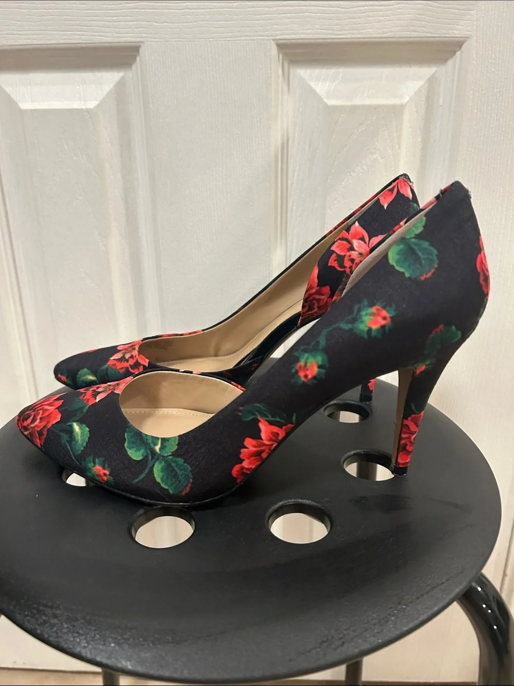Vince Camuto Floral Pumps Size 9.5
